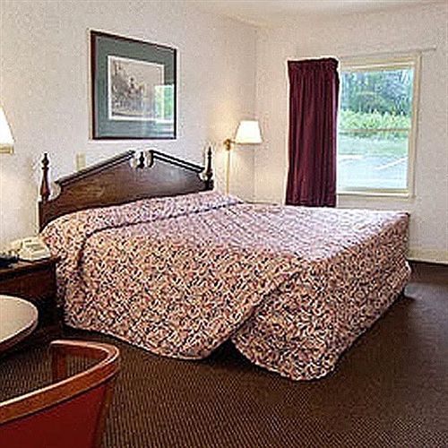 Econo Lodge Forest City Esterno foto