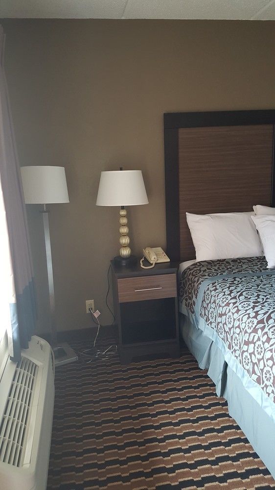 Econo Lodge Forest City Esterno foto