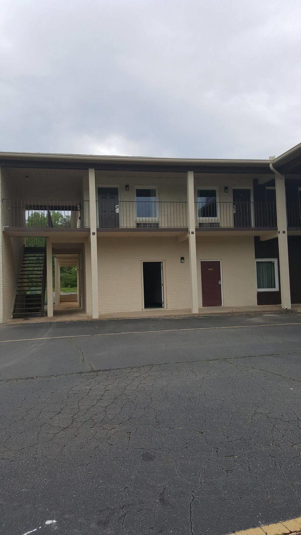Econo Lodge Forest City Esterno foto